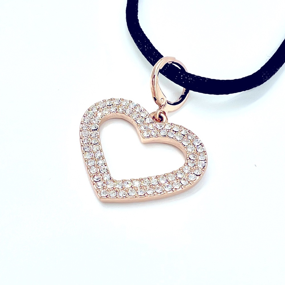 Joan Boyce previous HSN collection rose gold and crystal heart charm!